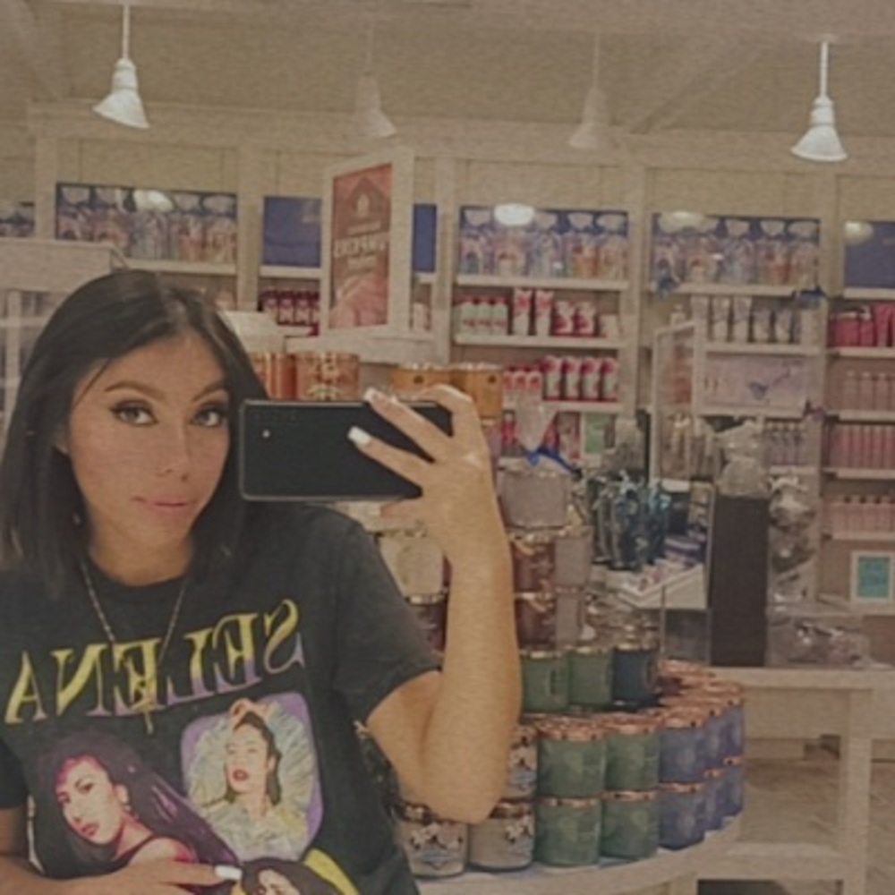 Meet your Posher, Jade